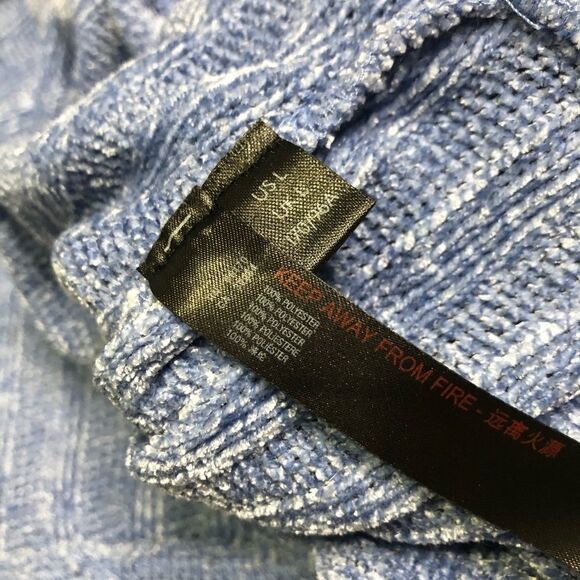 𝅺🆕 UO Out From Under Charlie Chenille Plush V neck - Picture 8 of 11